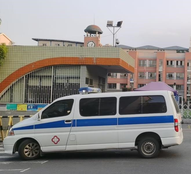 昌黎救护车出租护送骨折病人一公里多少钱